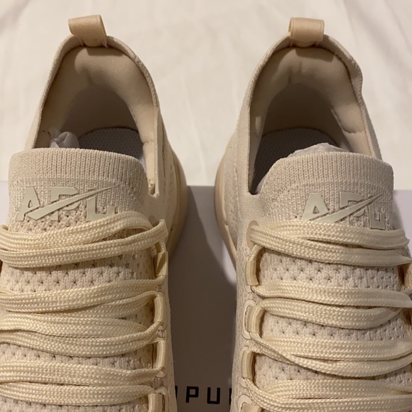 COPY - Women’s BRAND NEW never worn APL TechLoom Breeze - Picture 9 of 10